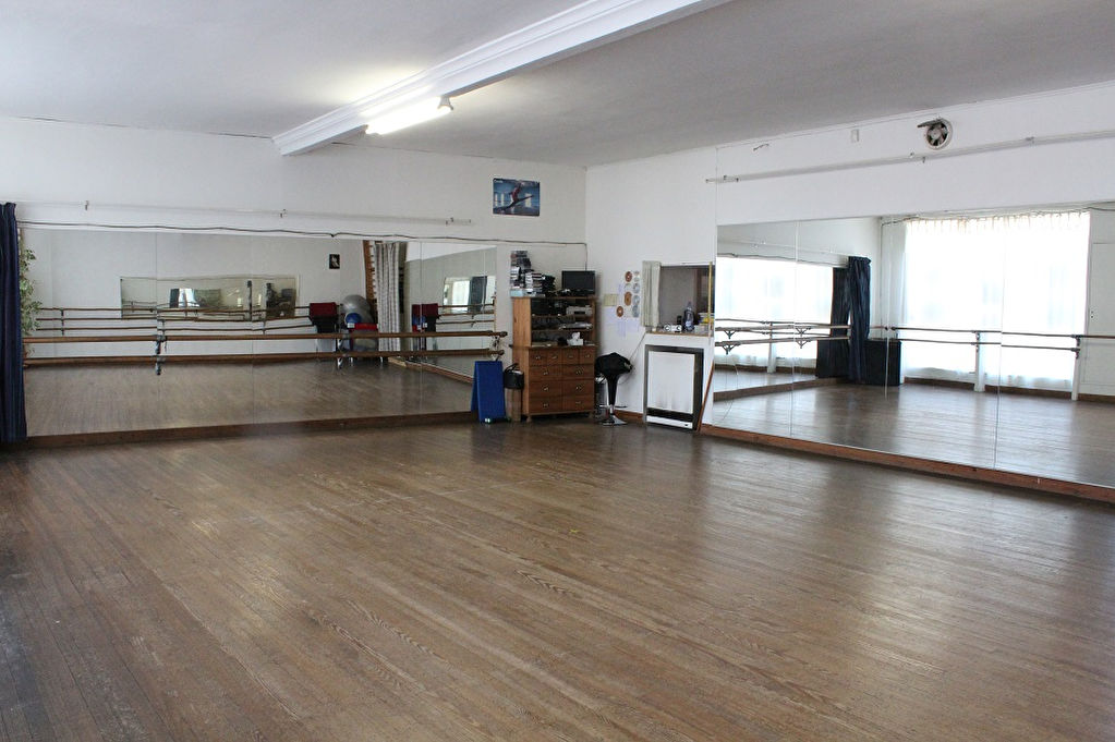Local d'activité BEDARIEUX (34600) 112.00 m²