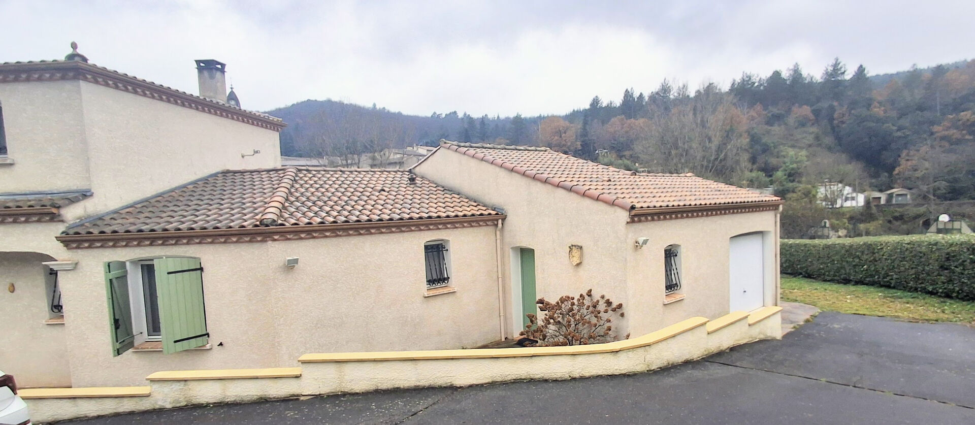 Villa CAMPLONG (34260) 5 pi&egrave;ces 134.00 m&sup2;