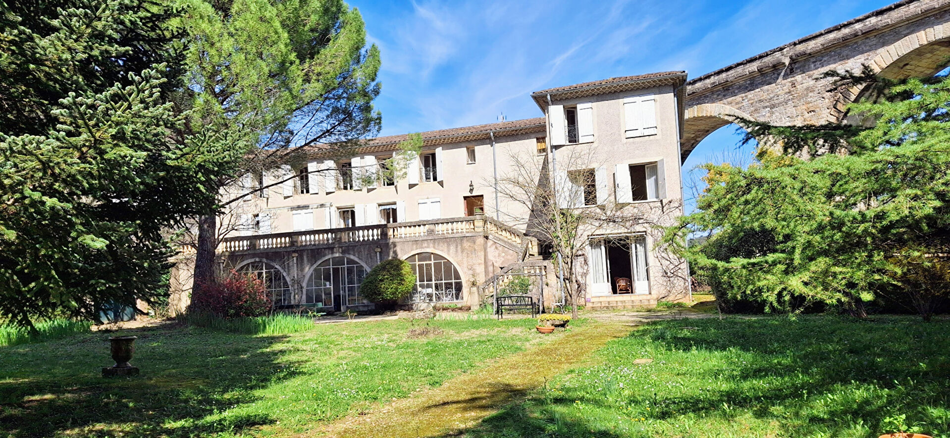Maison BEDARIEUX (34600) 10 pi&egrave;ces 349.00 m&sup2;
