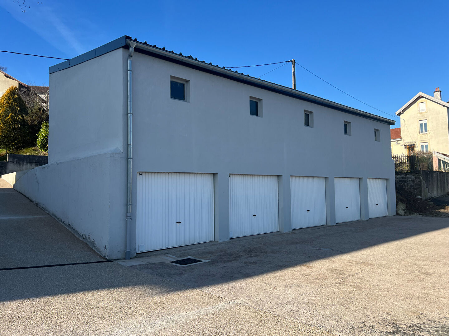 Parking / box EPINAL (88000) 12.00 m&sup2;