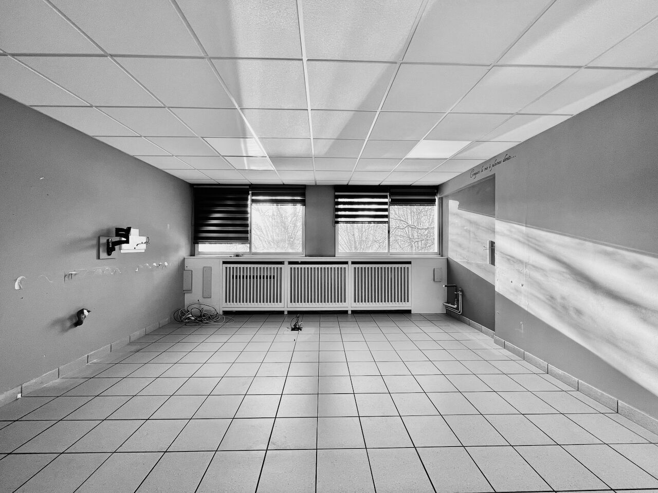 Bureaux EPINAL (88000) 4 pi&egrave;ces 145.00 m&sup2;