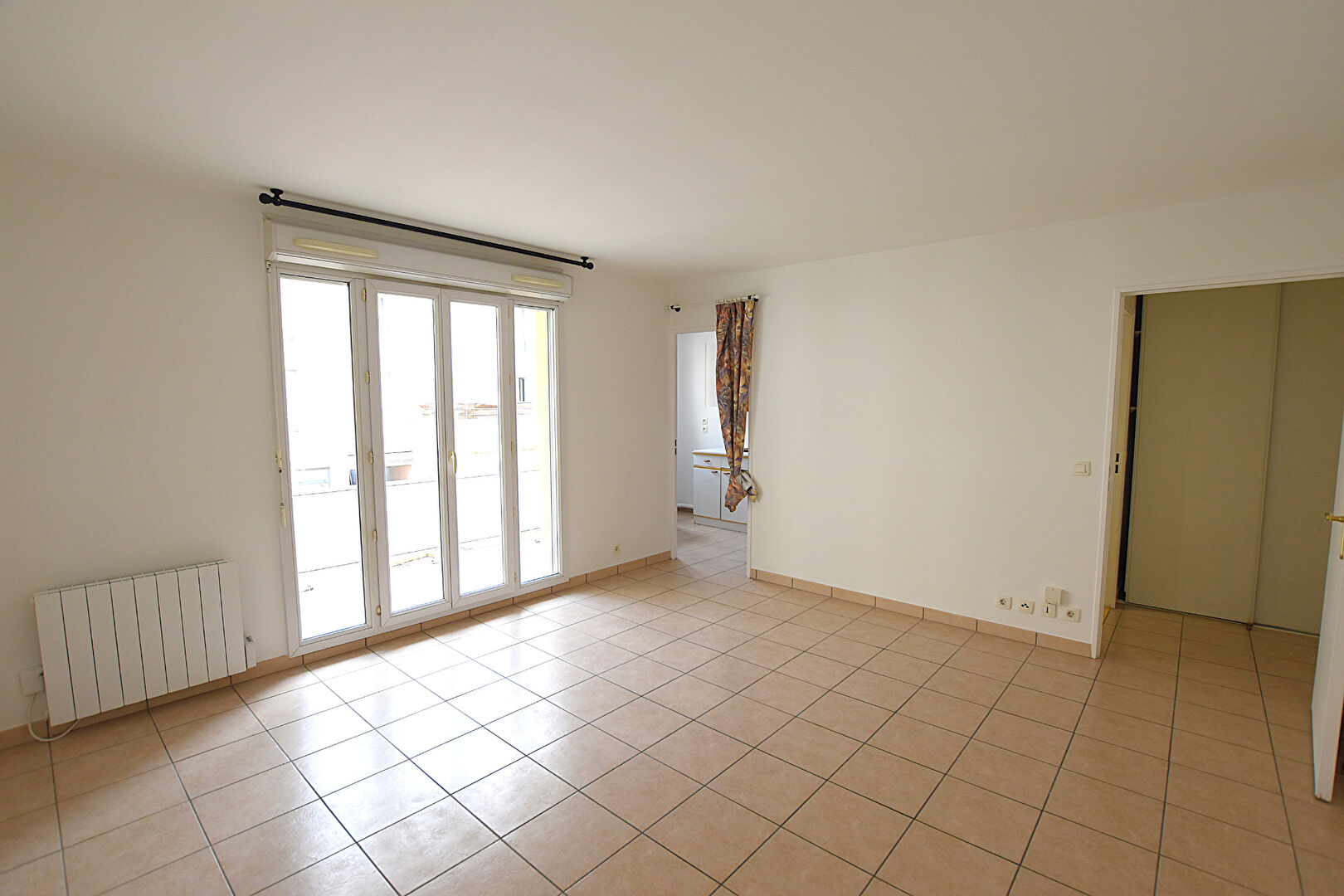 à 8 km de Éragny-sur-Oise 690 € / mois cc Appartement 1 pièce 28.29 m² Voir le bien