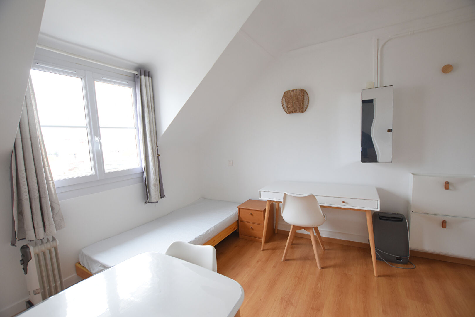 Appartement COURBEVOIE (92400) 1 pièce 11.20 m²