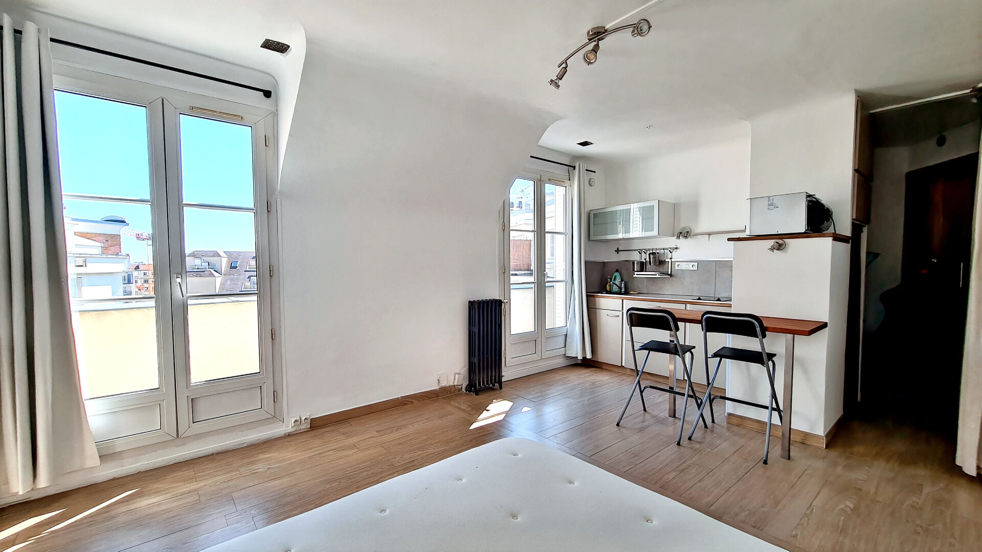 Appartement COURBEVOIE (92400) 1 pièce 26.00 m²