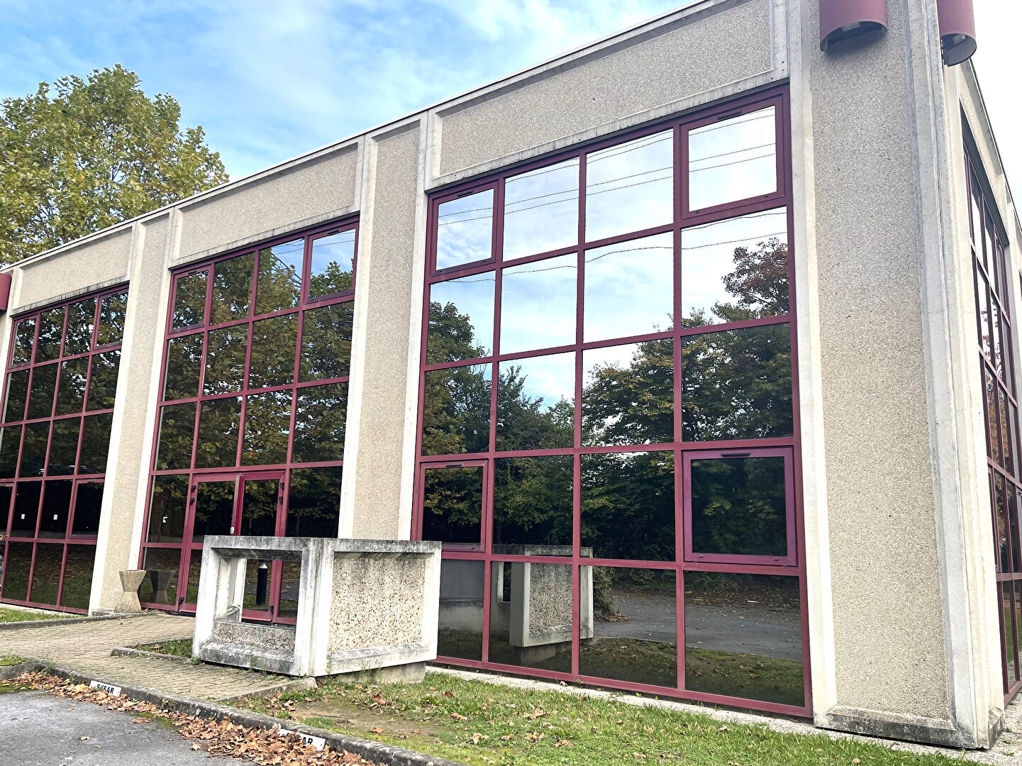 Bureaux PONTOISE (95300) 131.96 m&sup2;