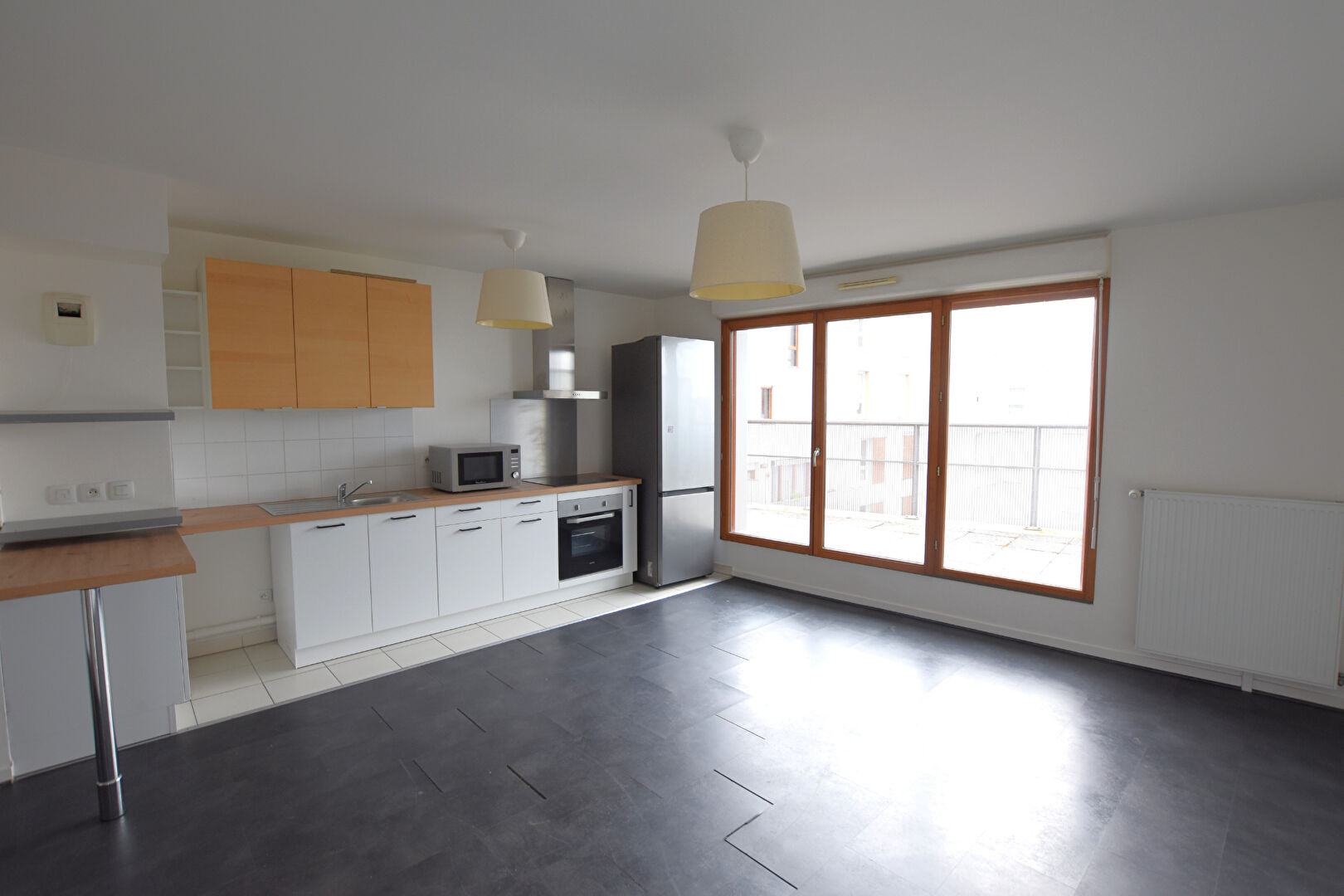 à 11 km de Us 1 400 € / mois cc Appartement 4 pièces , 3 chambres 74.26 m² Voir le bien