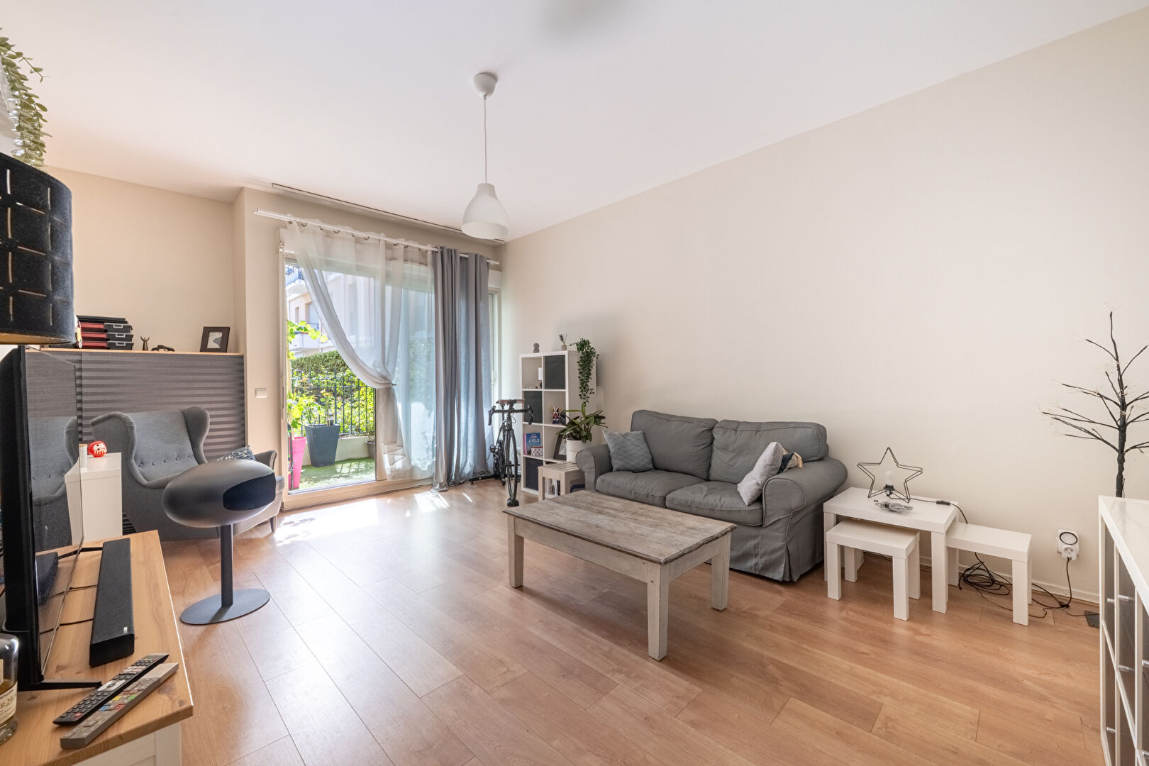à 4 km de Auvers-sur-Oise Exclusif 228 500 € Appartement 3 pièces , 2 chambres 60.86 m² Voir le bien