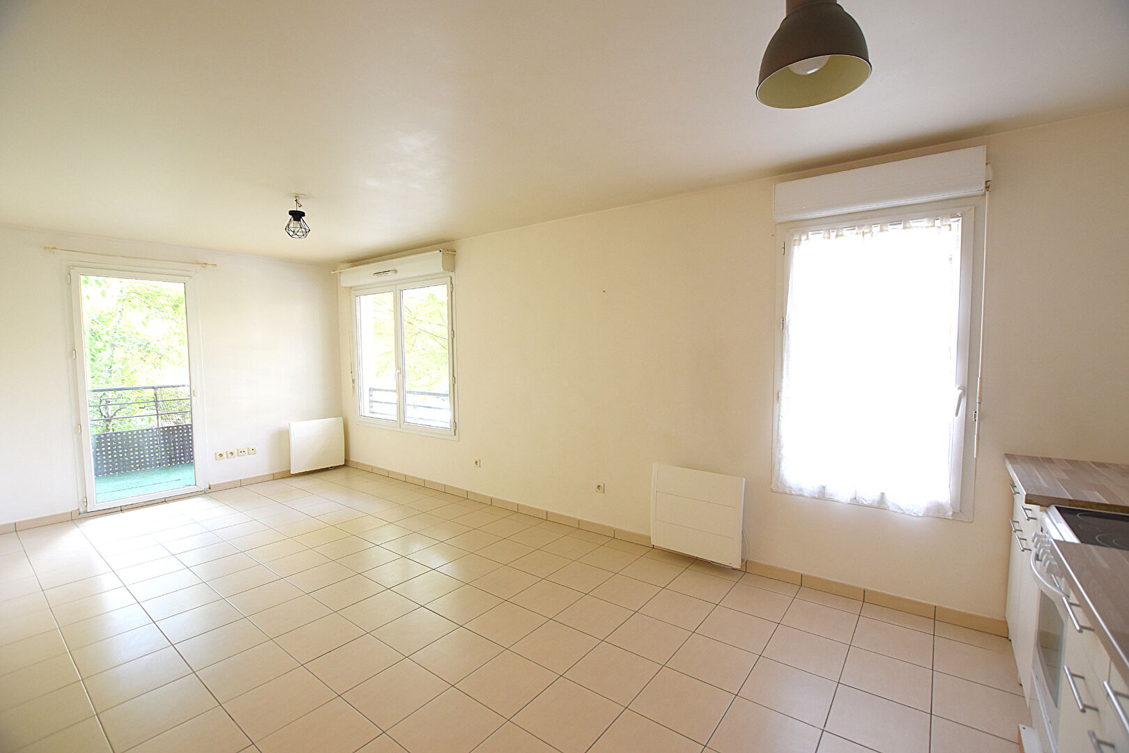 à 21 km de Persan 825 € / mois cc Appartement 2 pièces , 1 chambre 44.05 m² Voir le bien