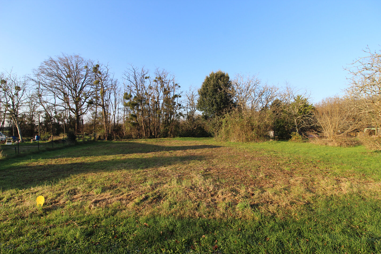 Terrain MONTEAUX (41150) 1041.00 m²