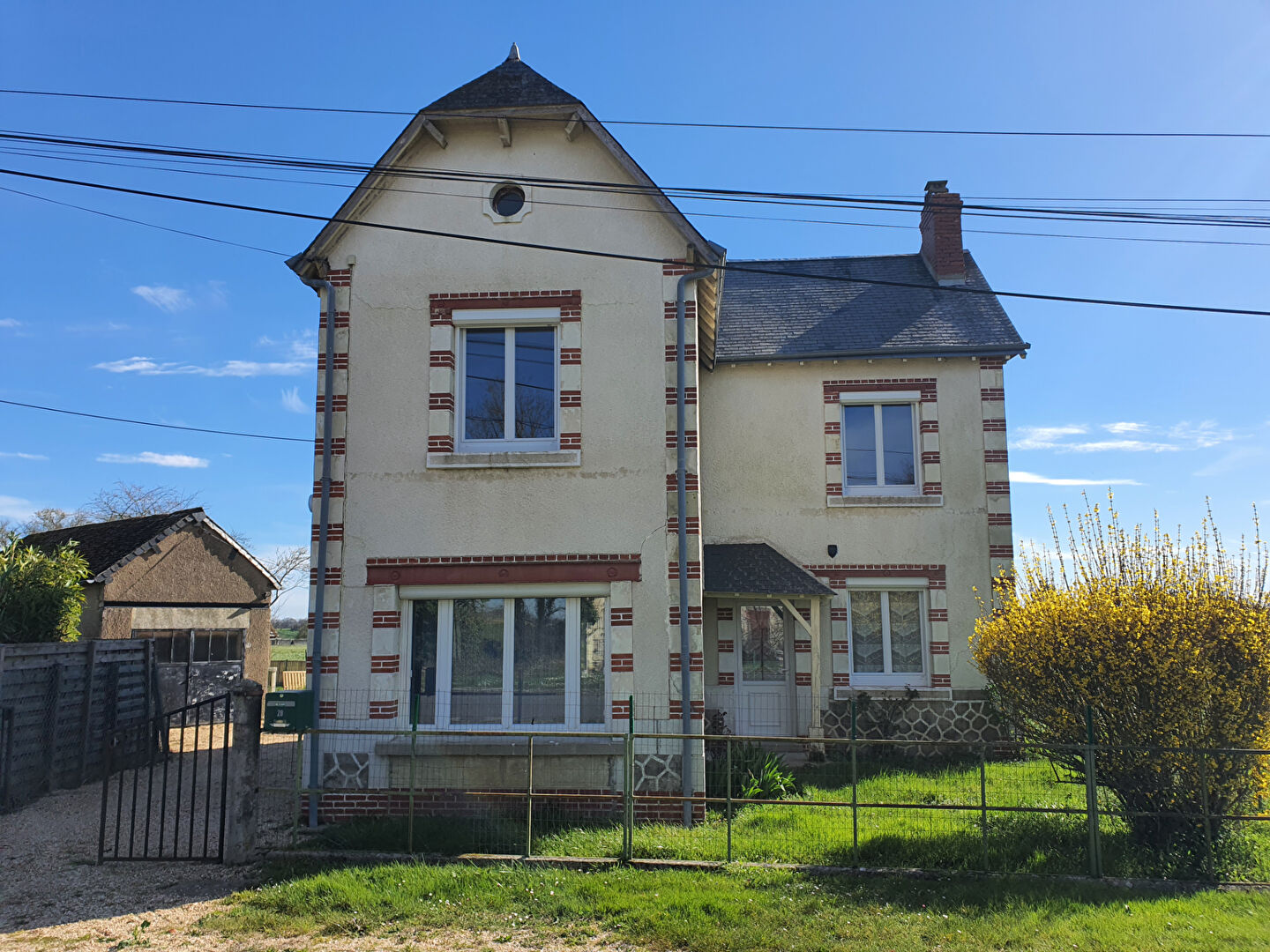 Maison FONTGUENAND (36600) 5 pièces 93.00 m²