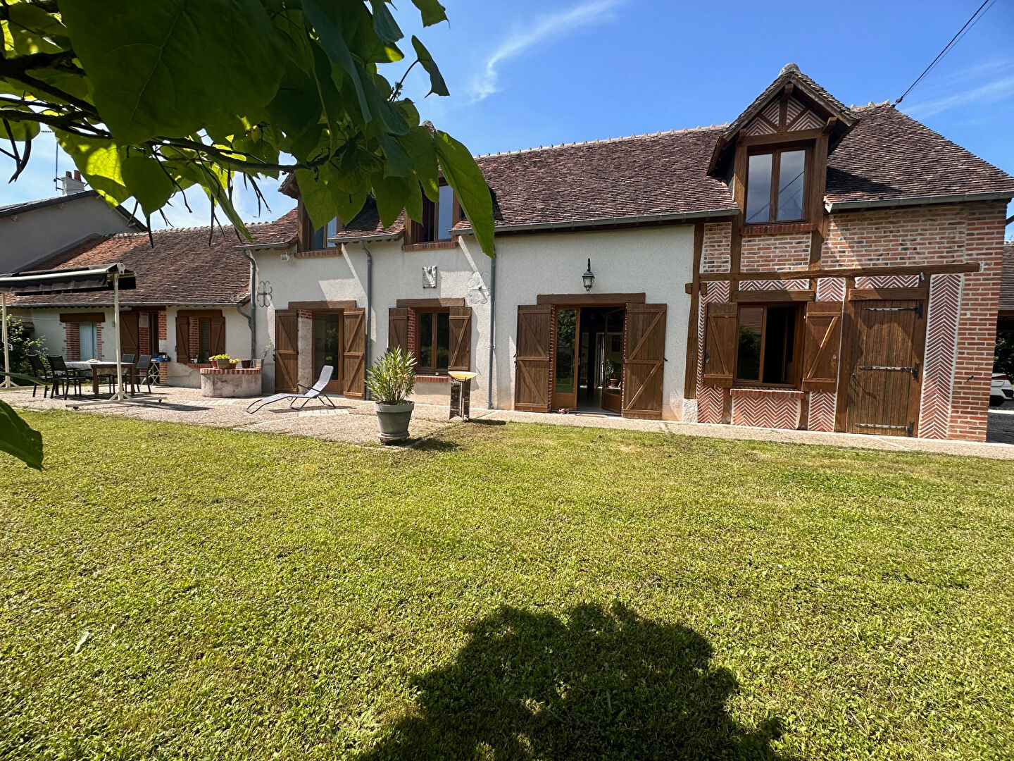 Maison CHEVERNY (41700) 10 pi&egrave;ces 261.00 m&sup2;