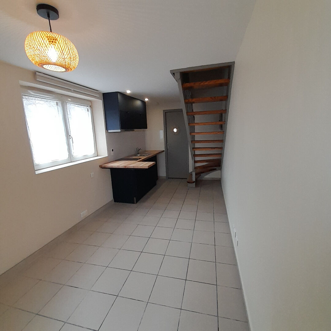 Appartement LA FERTE SAINT AUBIN (45240) 2 pi&egrave;ces 23.50 m&sup2;