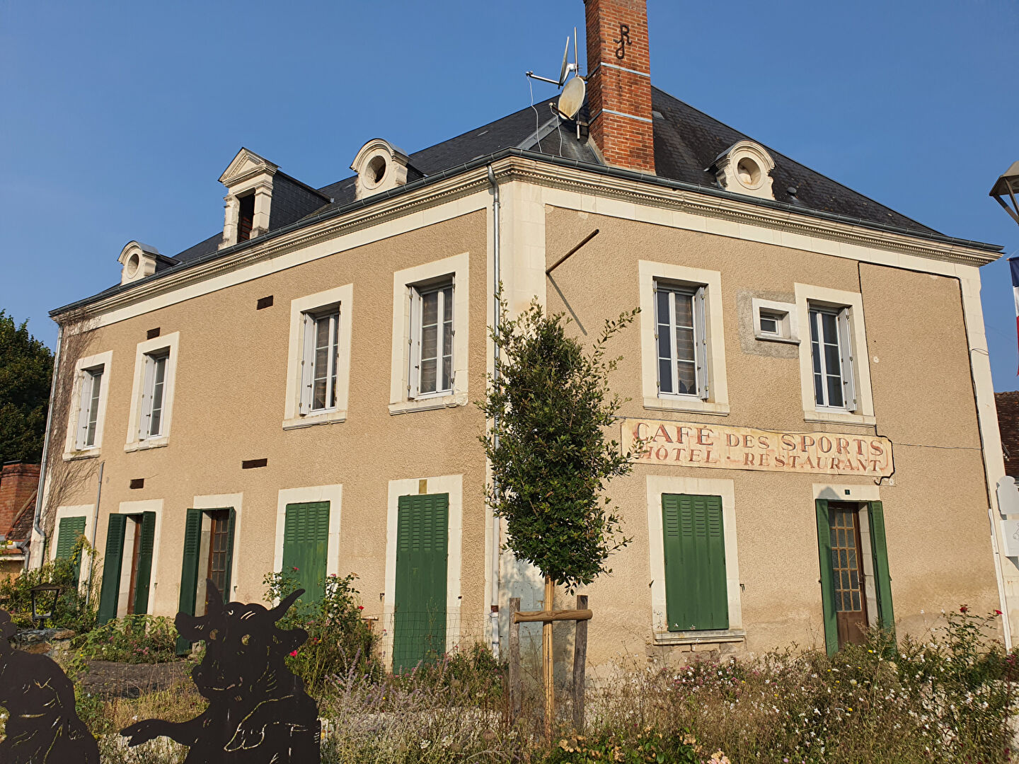 Maison VILLENTROIS  (36600) 8 pièces 195.00 m²