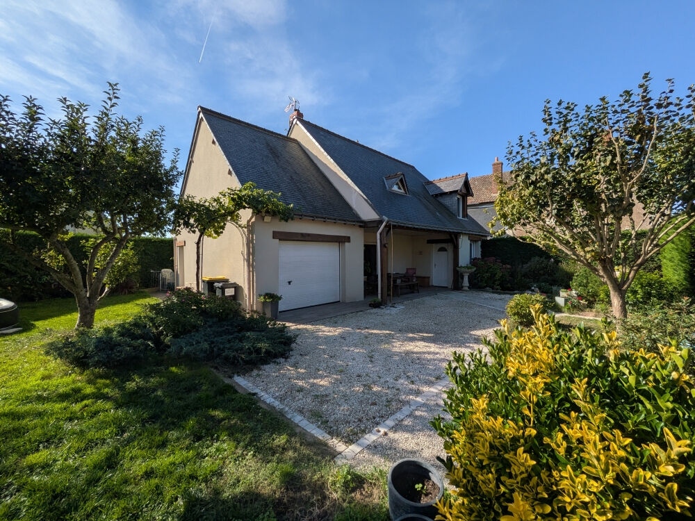 Maison VEUZAIN SUR LOIRE (41150) 5 pièces 130.00 m²