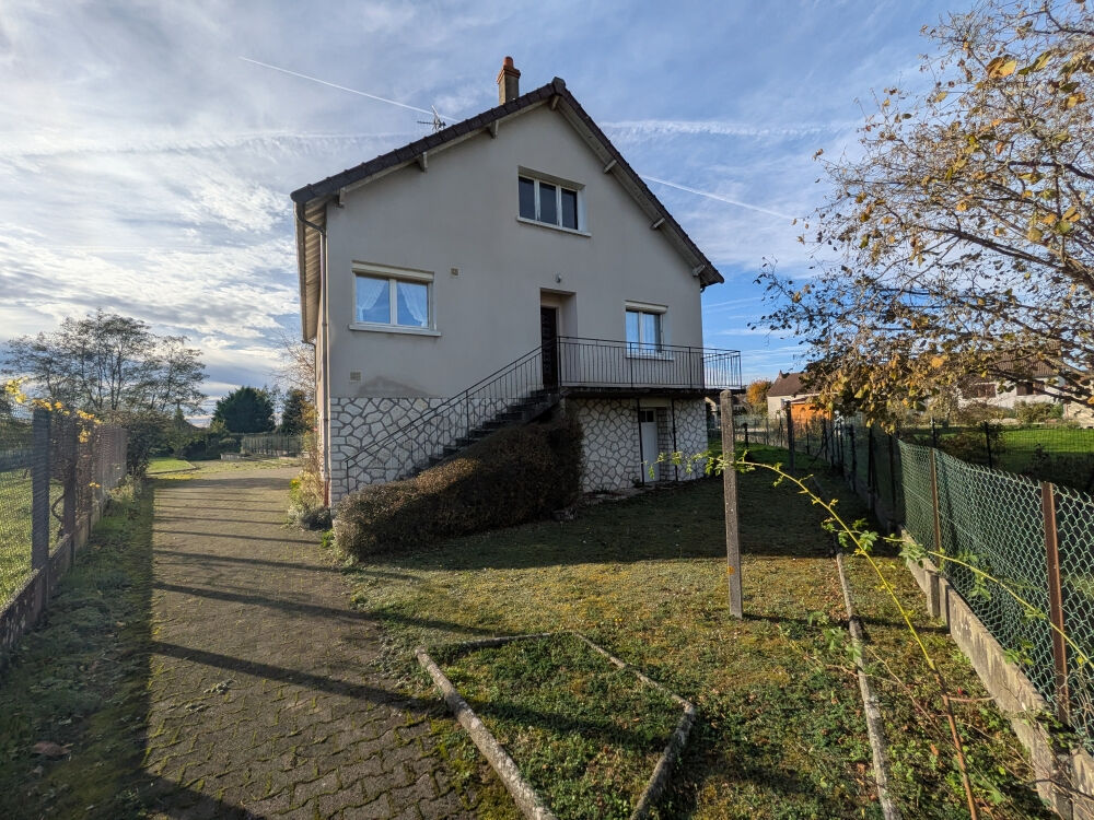 Maison VEUZAIN SUR LOIRE (41150) 5 pièces 111.00 m²