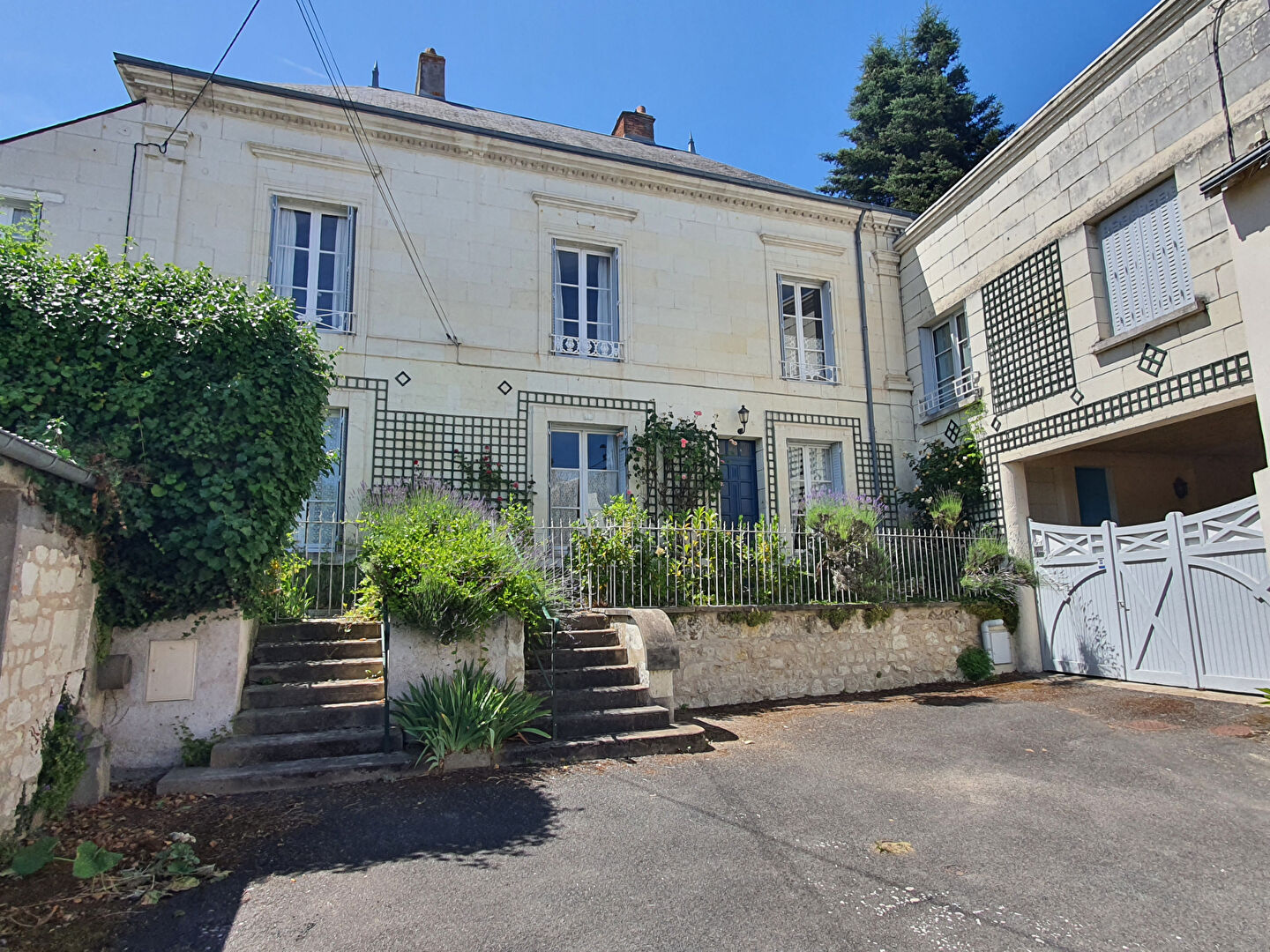 Maison SAINT AIGNAN (41110) 13 pièces 383.44 m²
