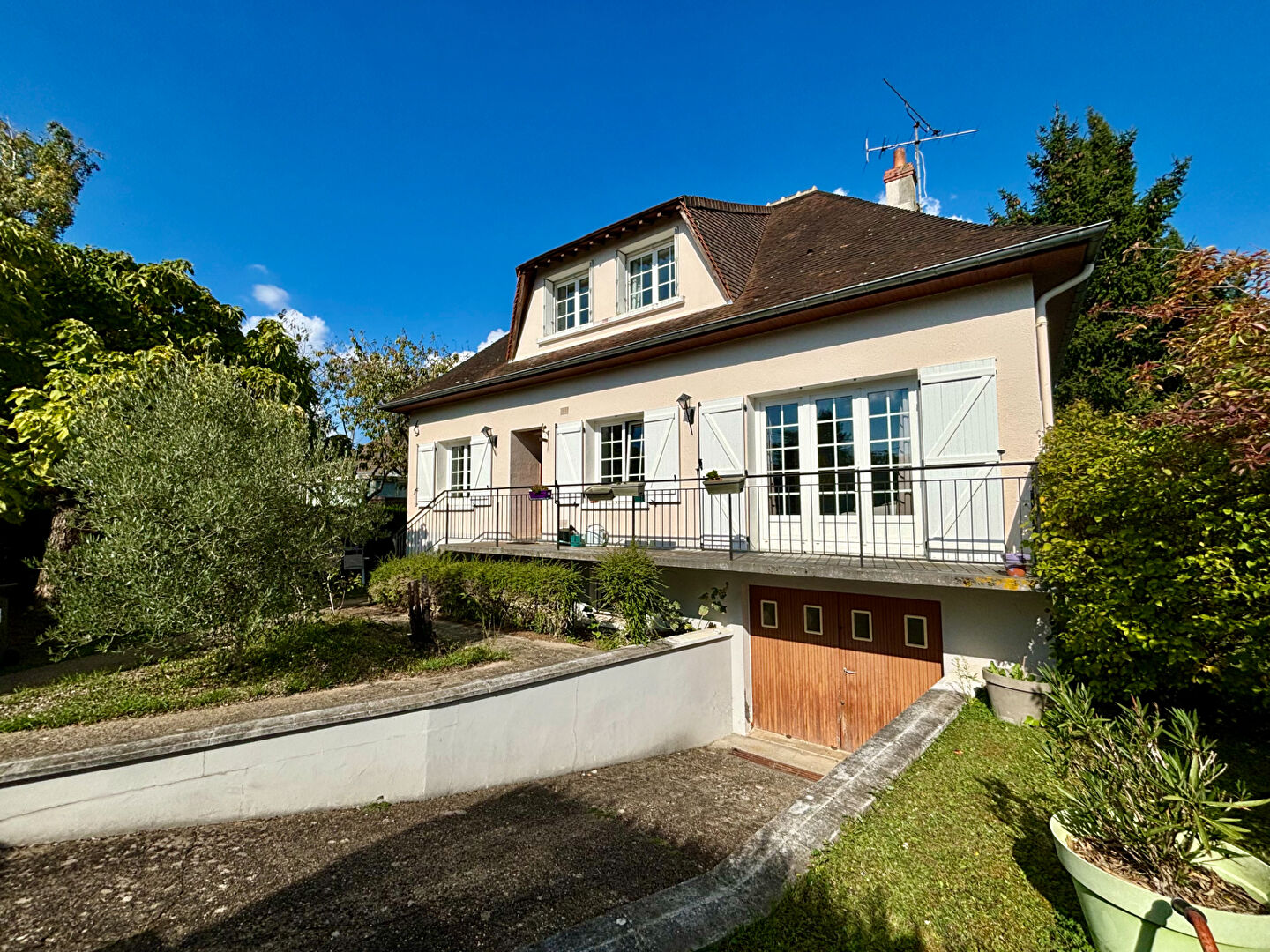 Maison COUR CHEVERNY (41700) 6 pièces 124.51 m²