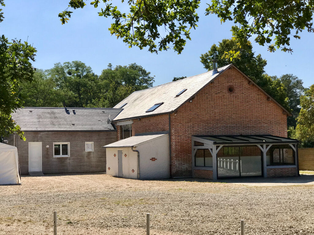 Maison JOUY LE POTIER (45370) 2 pi&egrave;ces 176.00 m&sup2;