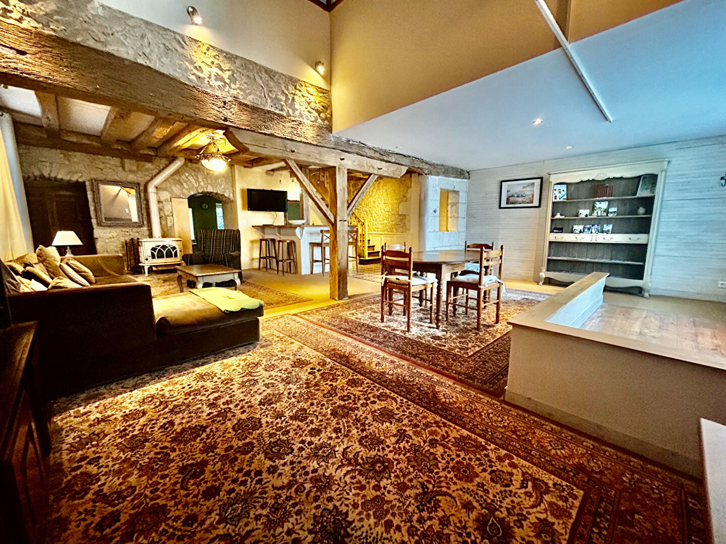 Maison PONTLEVOY (41400) 4 pi&egrave;ces 192.00 m&sup2;