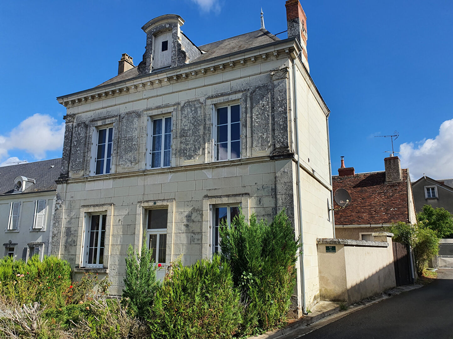 Maison VILLENTROIS (36600) 4 pièces 131.00 m²