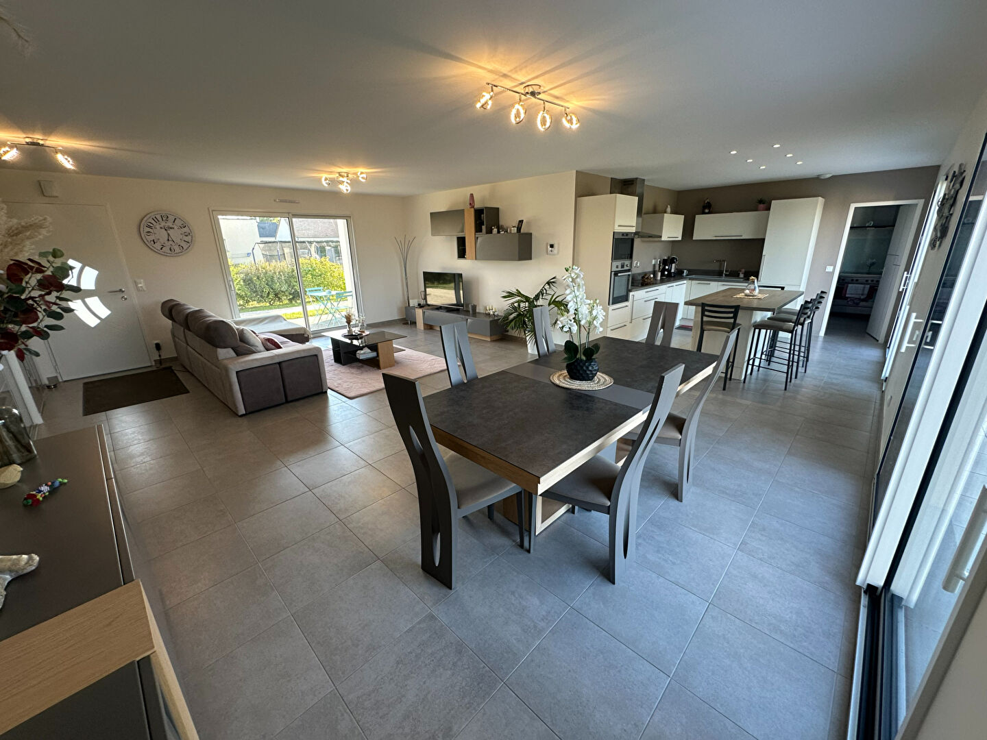 Maison LES MONTILS (41120) 6 pièces 145.59 m²