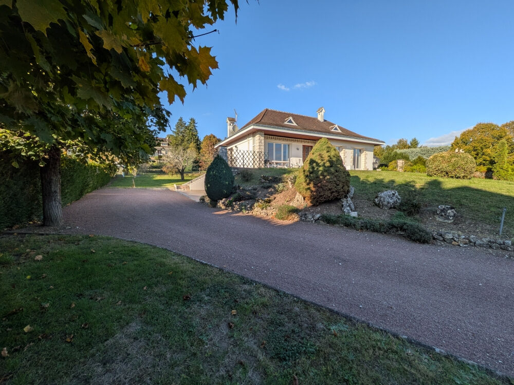 Maison VEUZAIN SUR LOIRE (41150) 5 pièces 111.00 m²