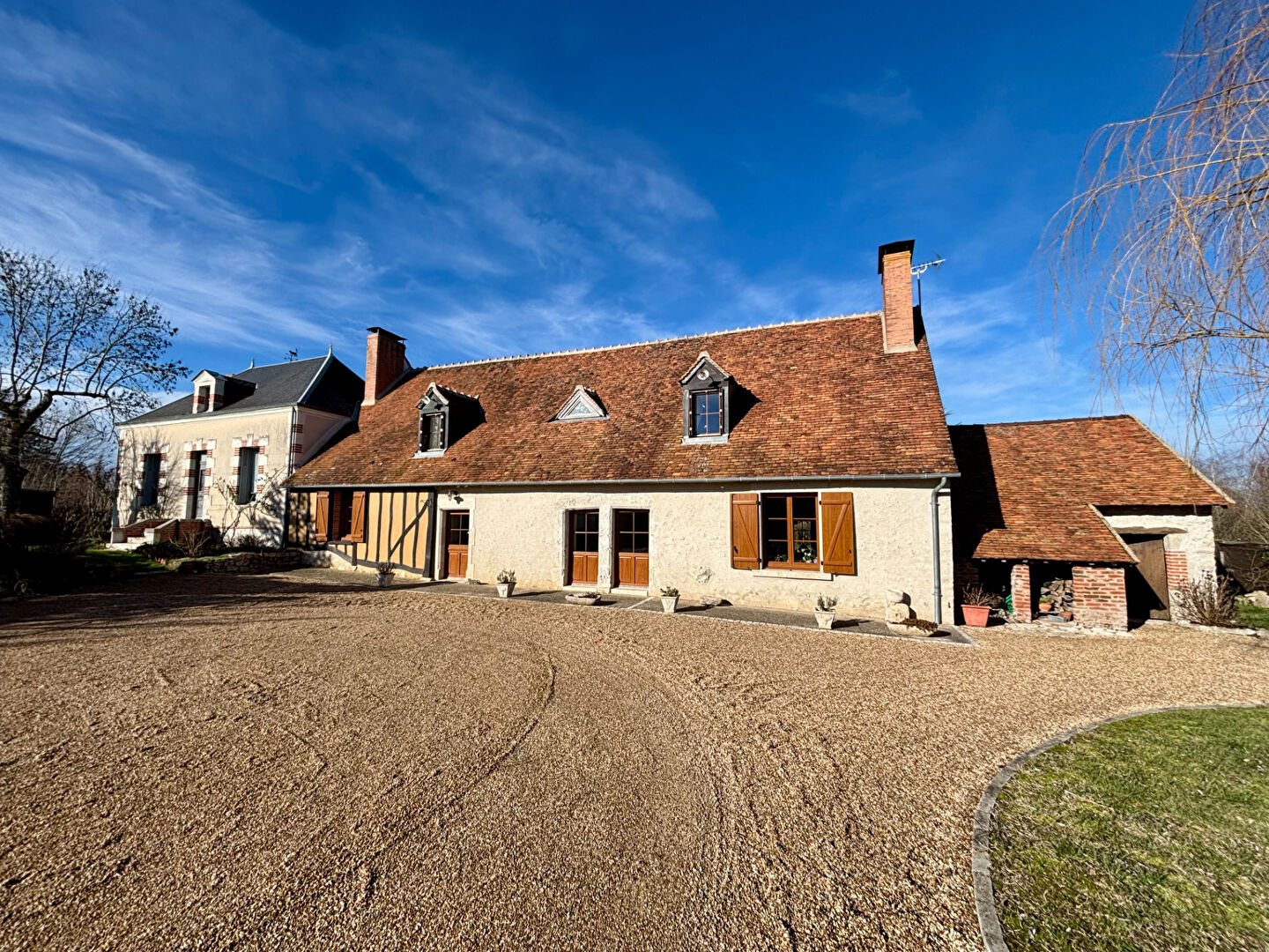 Maison CHEVERNY (41700) 6 pi&egrave;ces 245.00 m&sup2;
