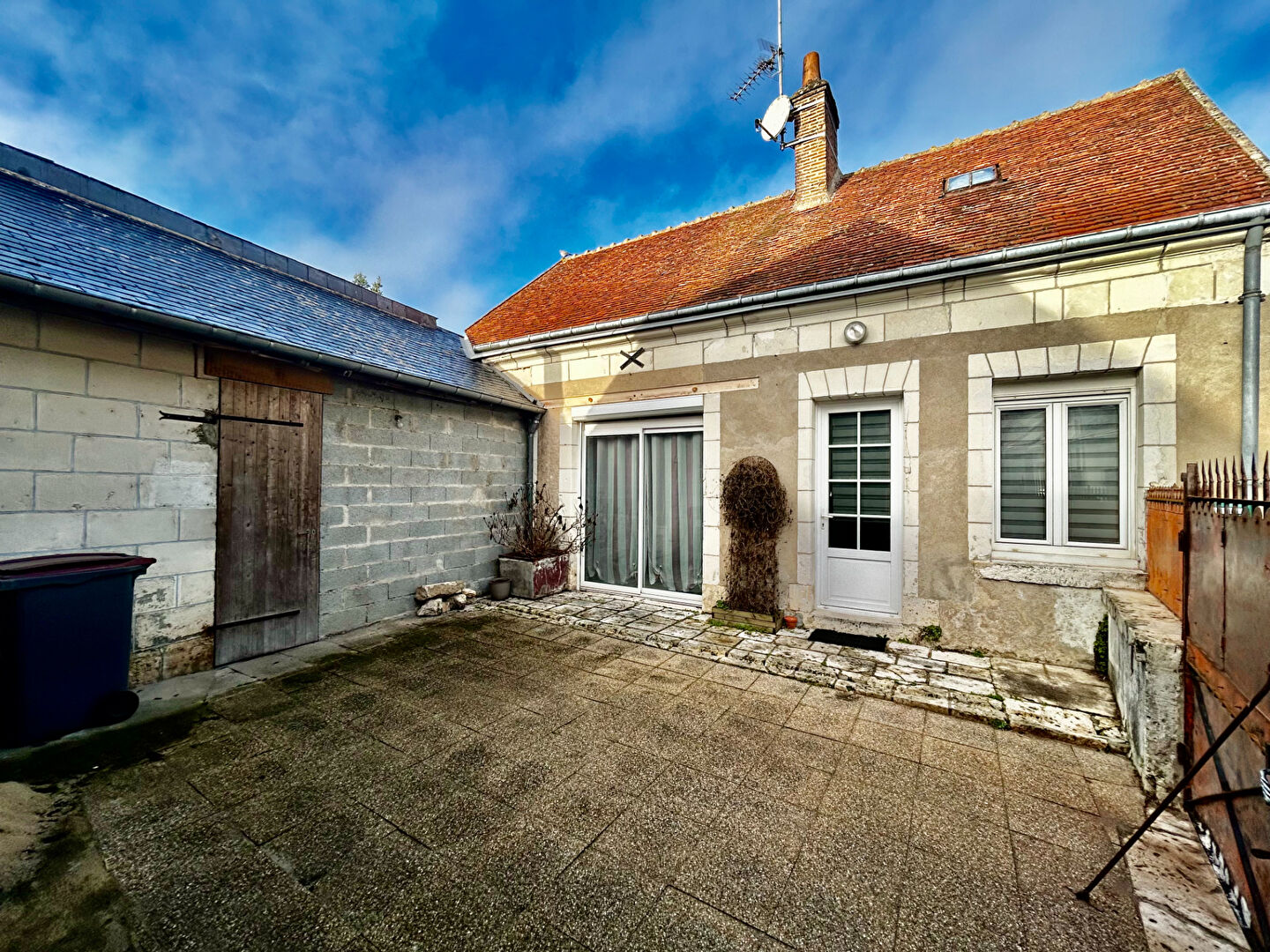 Maison Pontlevoy (41400) 5 pi&egrave;ces 100.00 m&sup2;