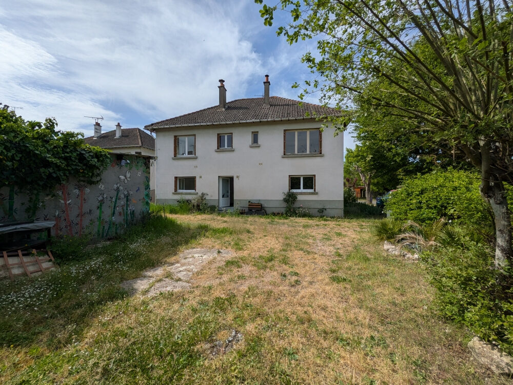 Maison VEUZAIN SUR LOIRE (41150) 7 pi&egrave;ces 158.00 m&sup2;