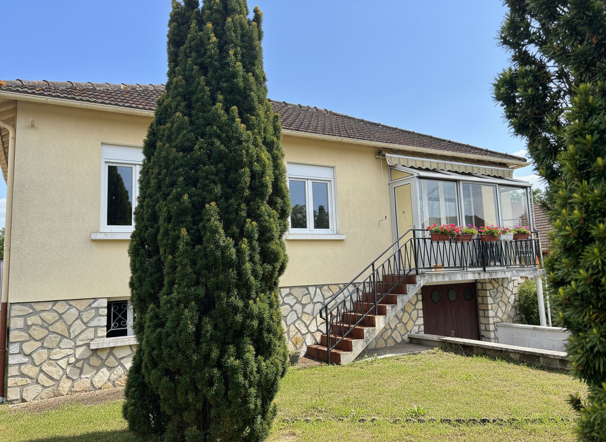 Maison NOUAN LE FUZELIER (41600) 5 pi&egrave;ces 90.00 m&sup2;