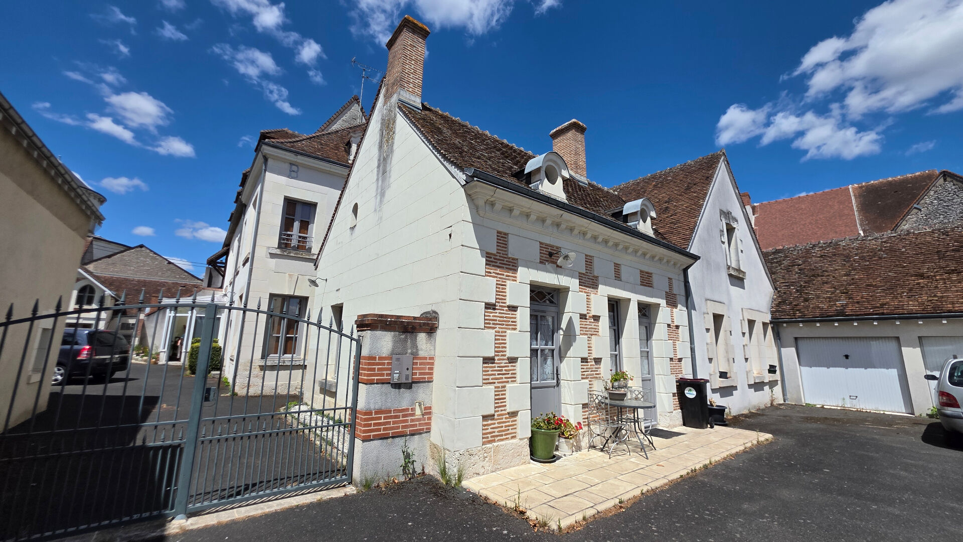 Appartement SELLES SUR CHER (41130) 4 pi&egrave;ces 100.00 m&sup2;