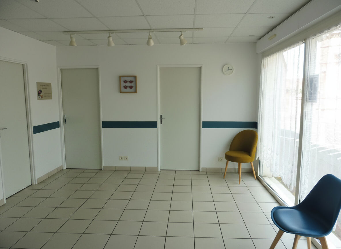 Local commercial LAMOTTE BEUVRON (41600) 52.00 m&sup2;