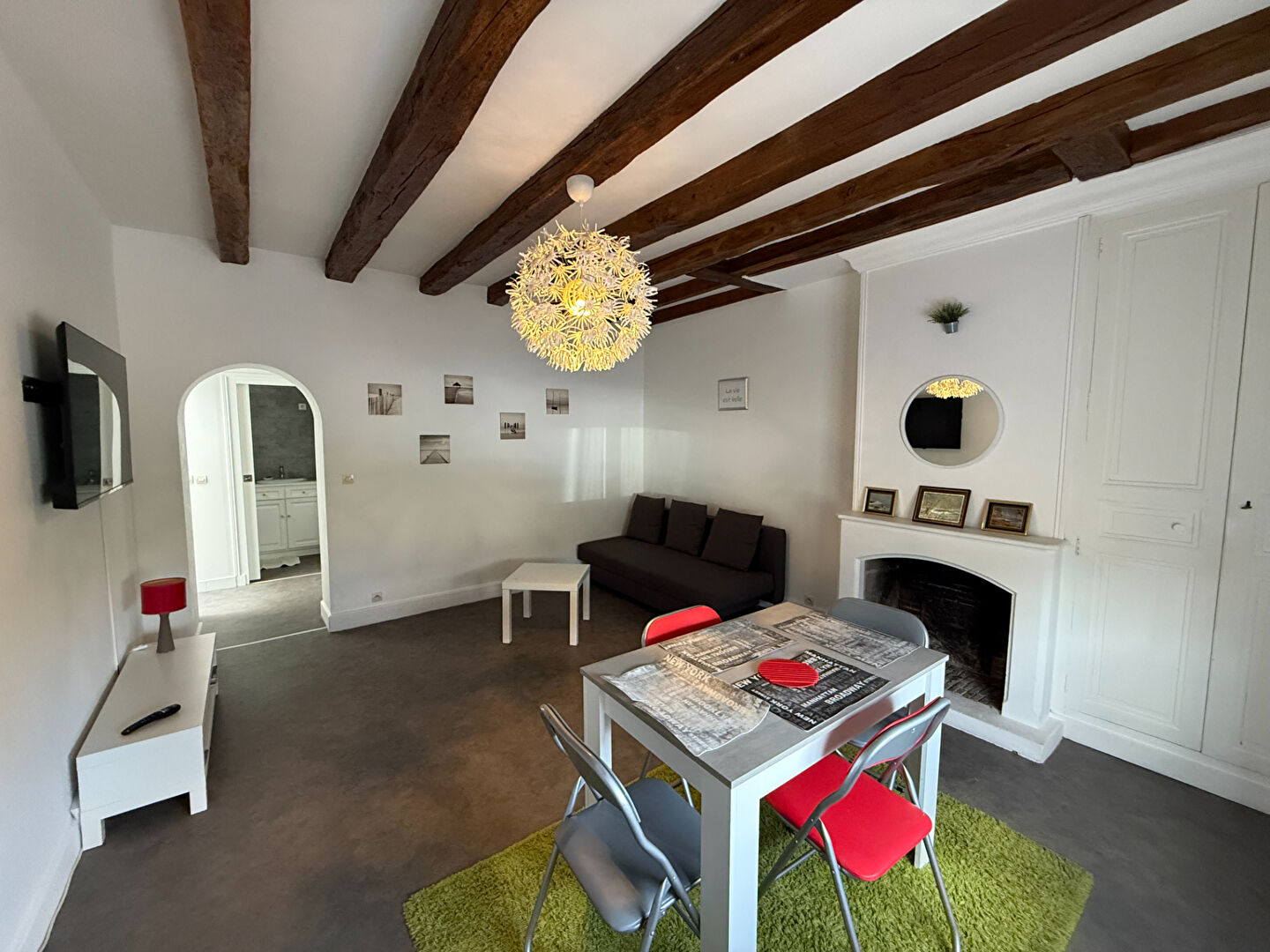 Maison AZAY SUR CHER (37270) 6 pi&egrave;ces 119.50 m&sup2;