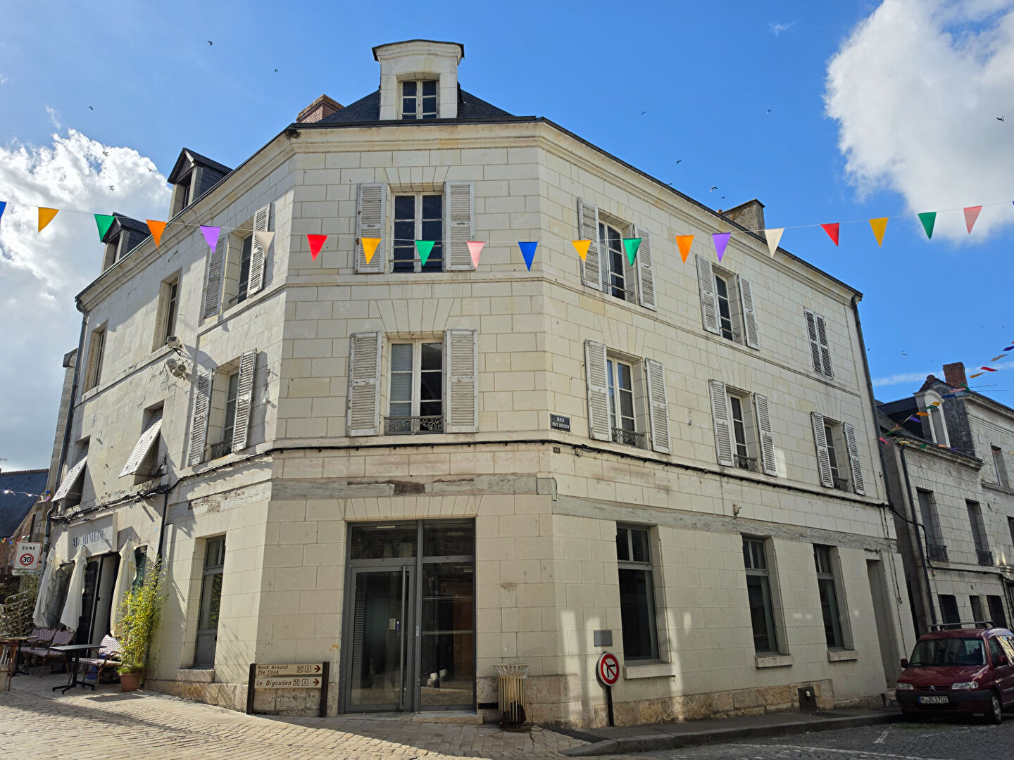 Local commercial SAINT AIGNAN (41110) 11 pi&egrave;ces 280.00 m&sup2;