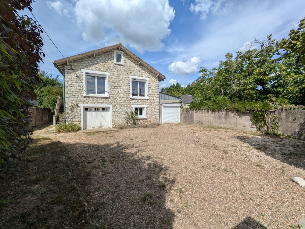 Maison VEUZAIN SUR LOIRE (41150) 4 pièces 82.36 m²