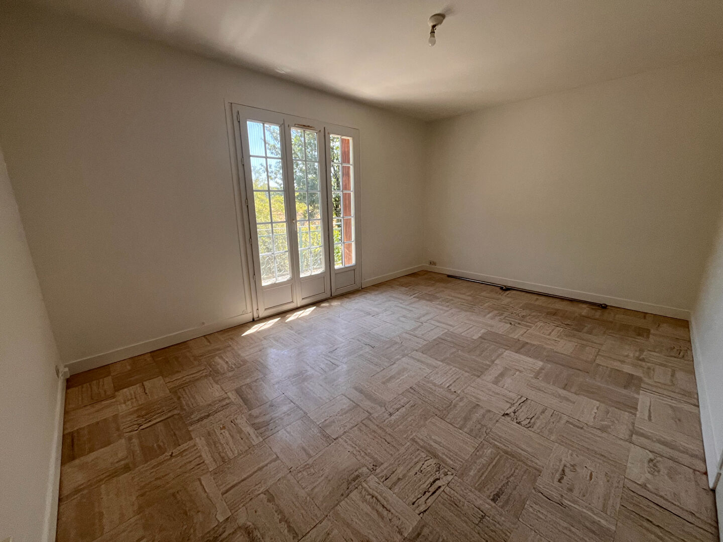 Appartement VALLOIRE SUR CISSE (41150) 2 pi&egrave;ces 56.77 m&sup2;