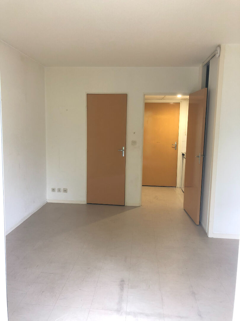 Appartement BLOIS (41000) 1 pi&egrave;ce 16.86 m&sup2;