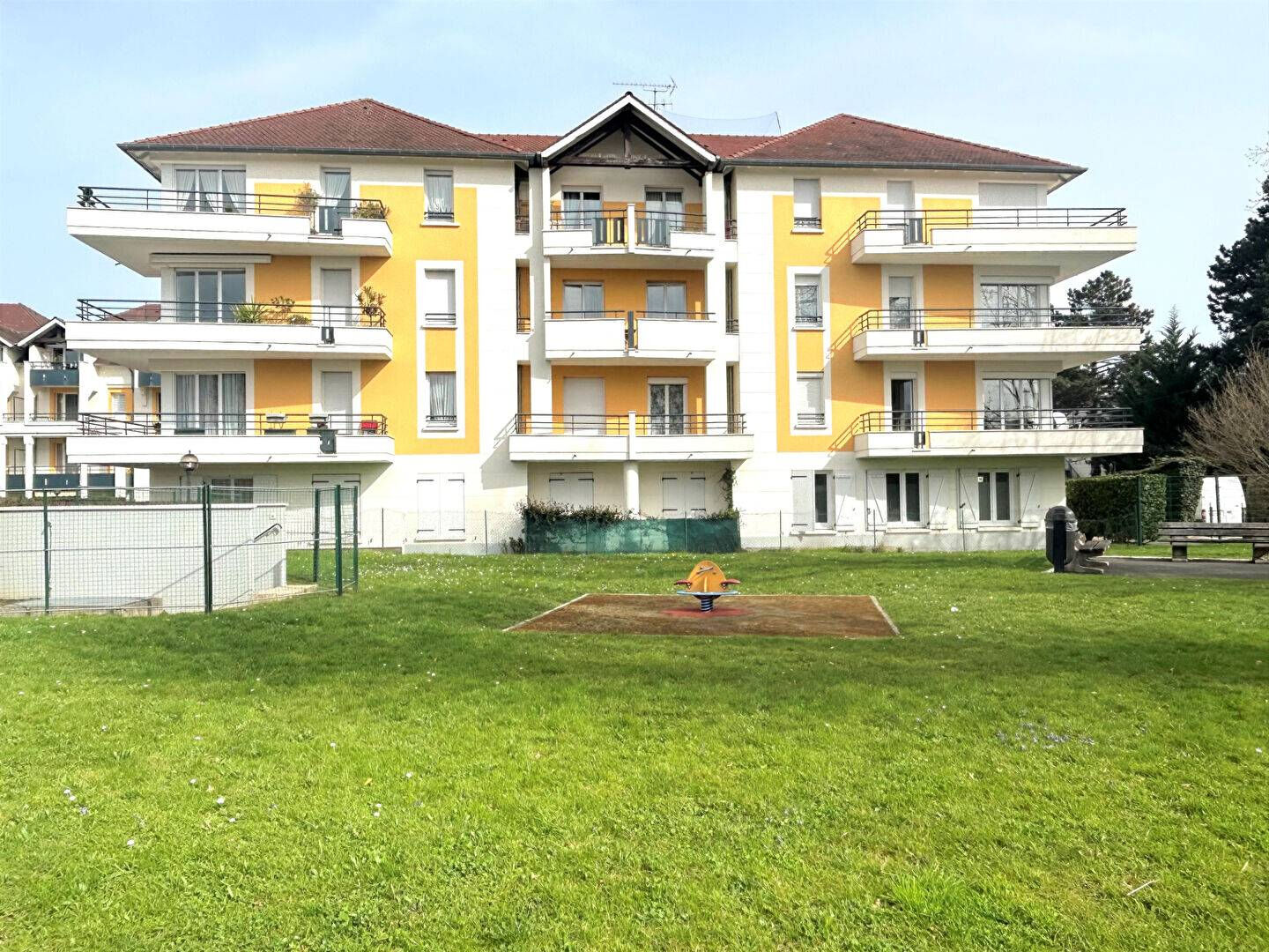 Appartement ROISSY EN BRIE (77680) 3 pièces 61.00 m²