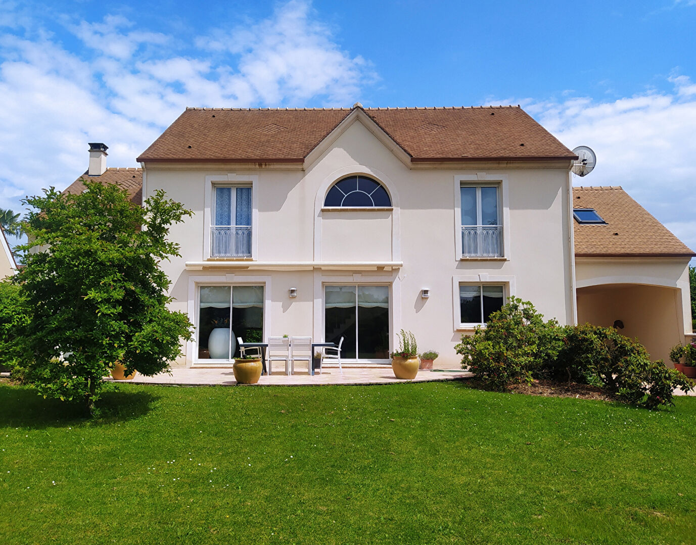 Maison OZOIR LA FERRIERE (77330) 6 pièces 230.00 m²