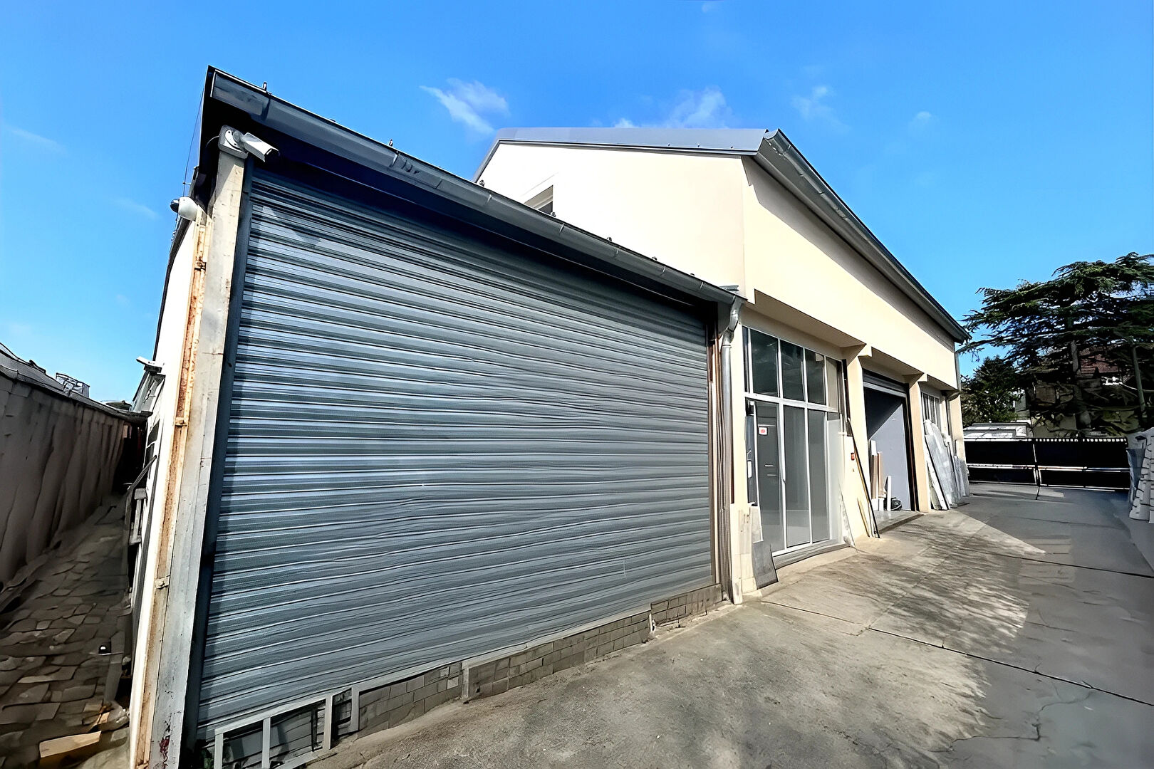 Local d'activité GAGNY (93220) 6 pièces 428.00 m²