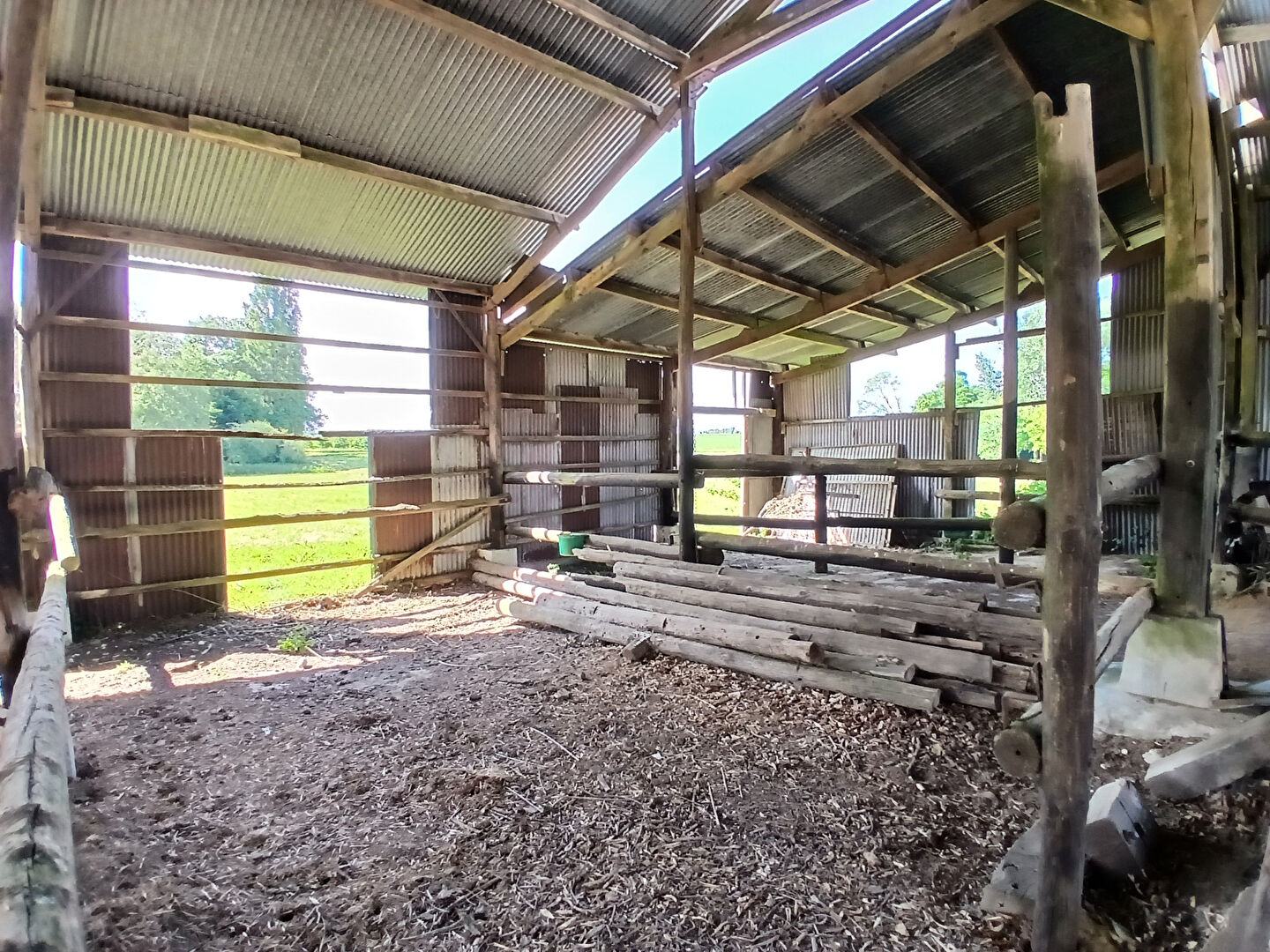 Corps de ferme MEAUX (77100) 6 pièces 208.00 m²