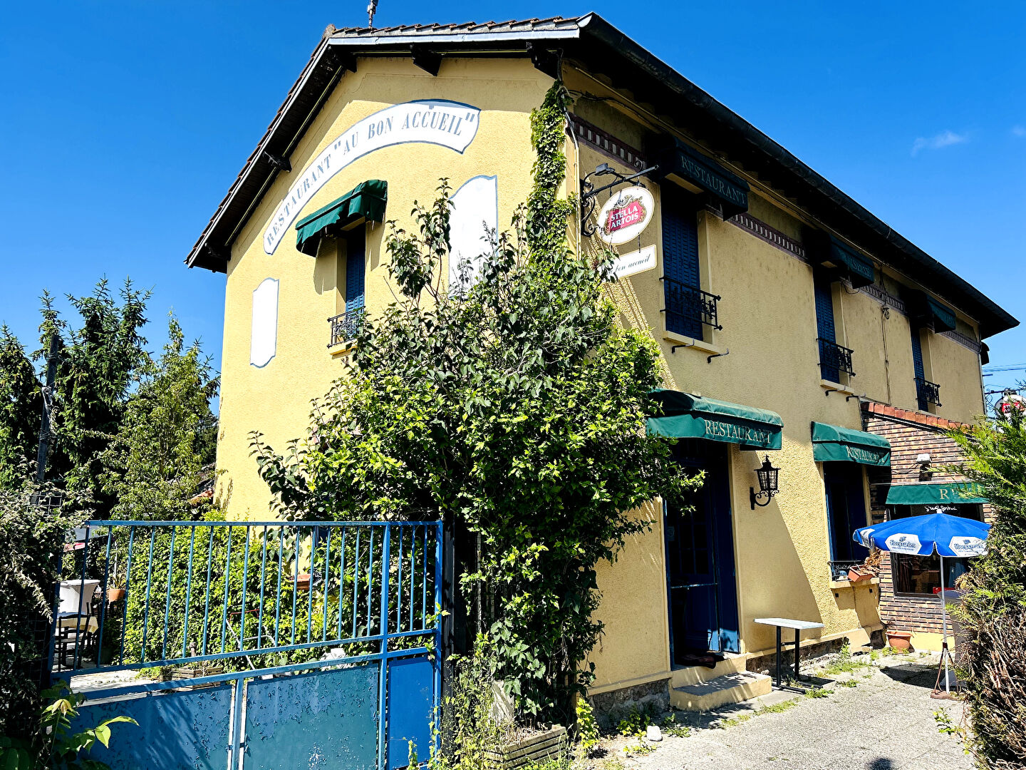 Immeuble MONTRY (77450) 12 pièces 350.00 m²