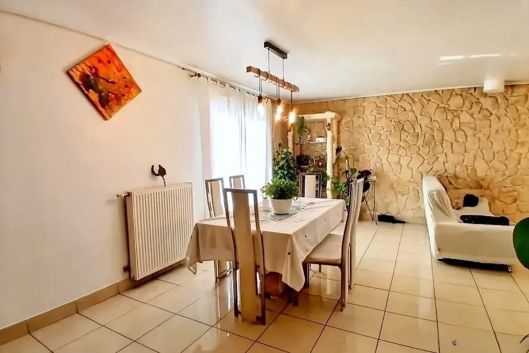 Maison ROISSY EN BRIE (77680) 6 pièces 124.00 m²