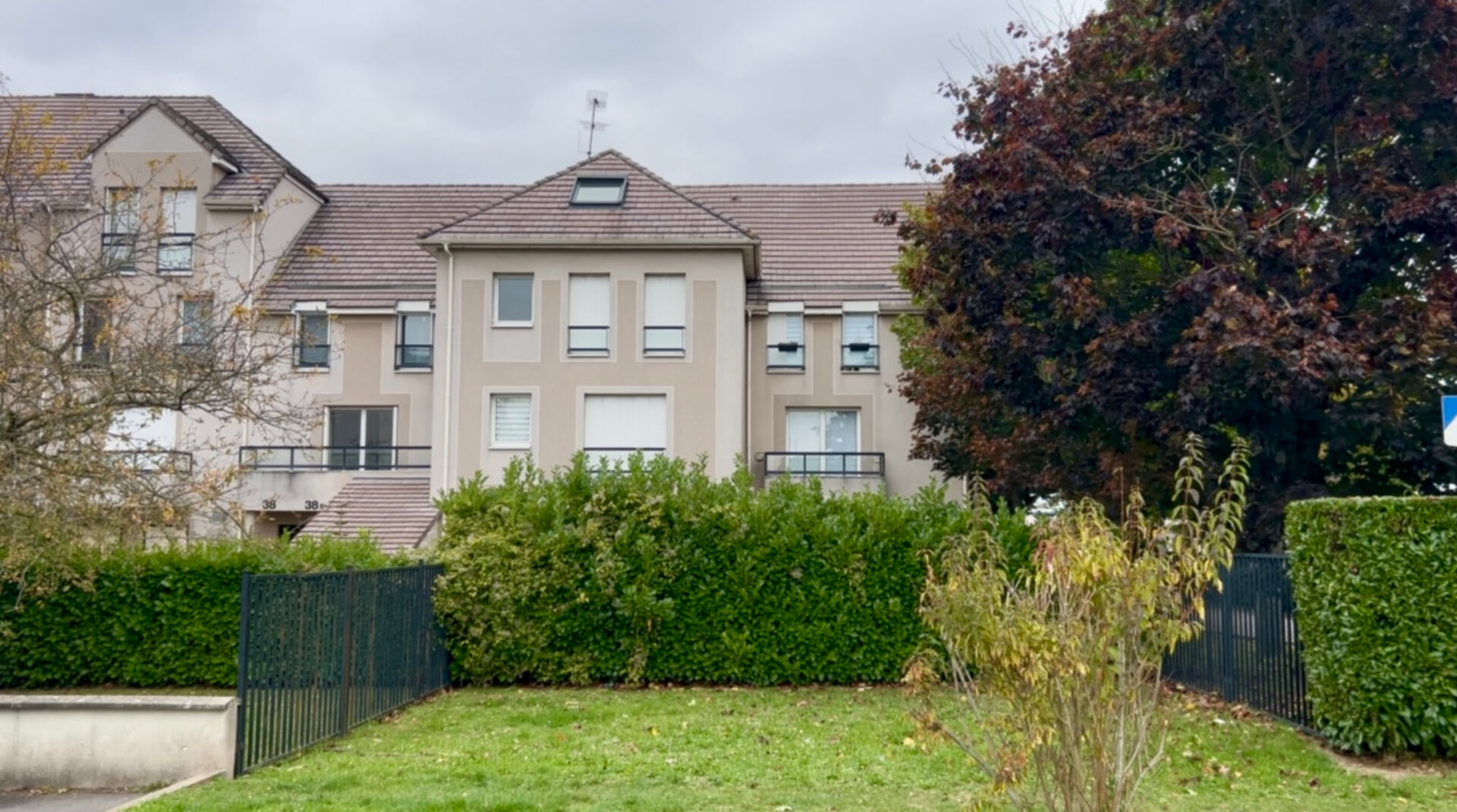 Appartement LE PLESSIS TREVISE (94420) 2 pièces 32.00 m²