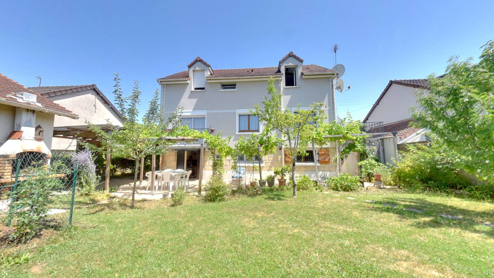 Maison ROISSY EN BRIE (77680) 9 pièces 150.50 m²
