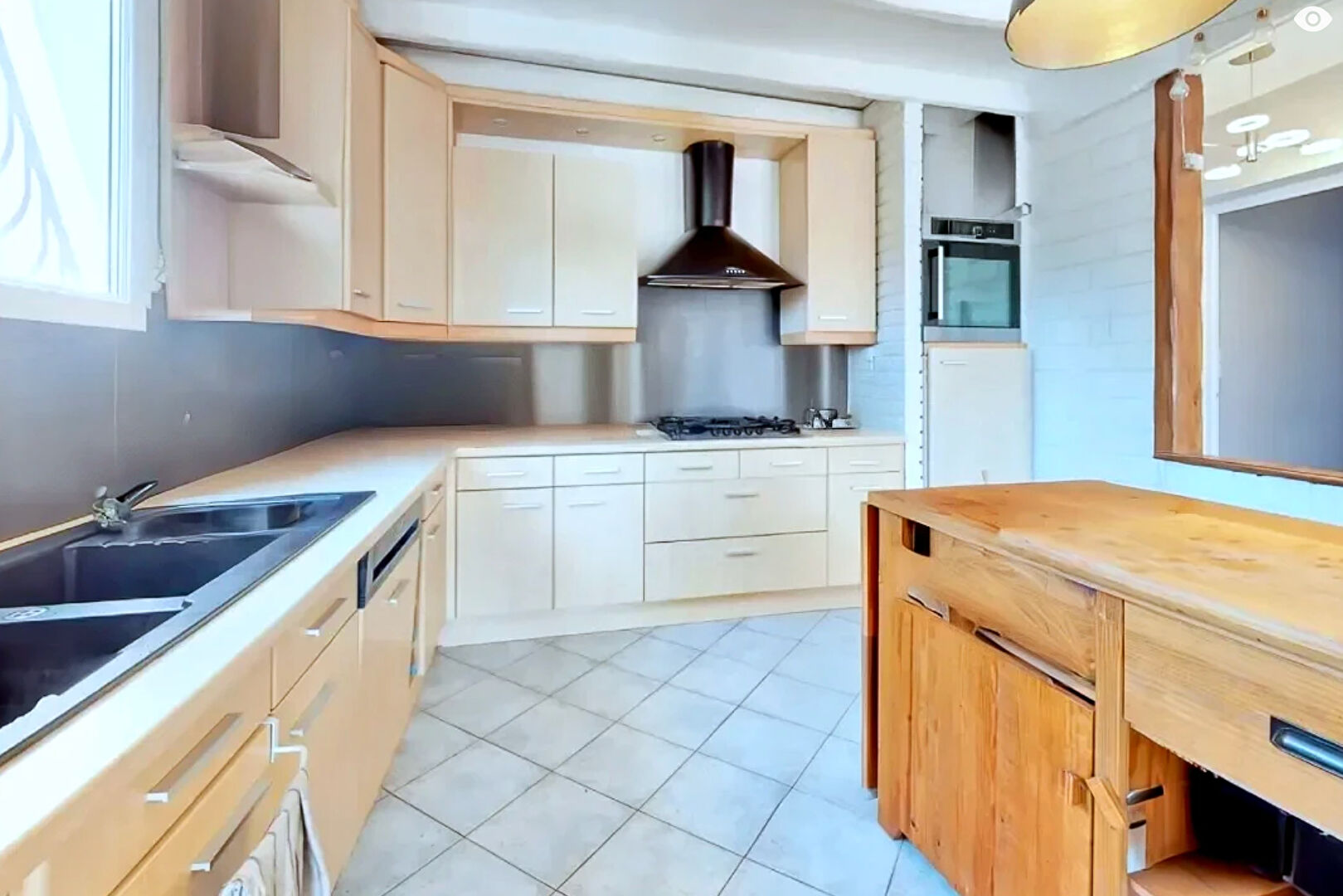 Maison CHAMPS SUR MARNE (77420) 8 pièces 207.00 m²