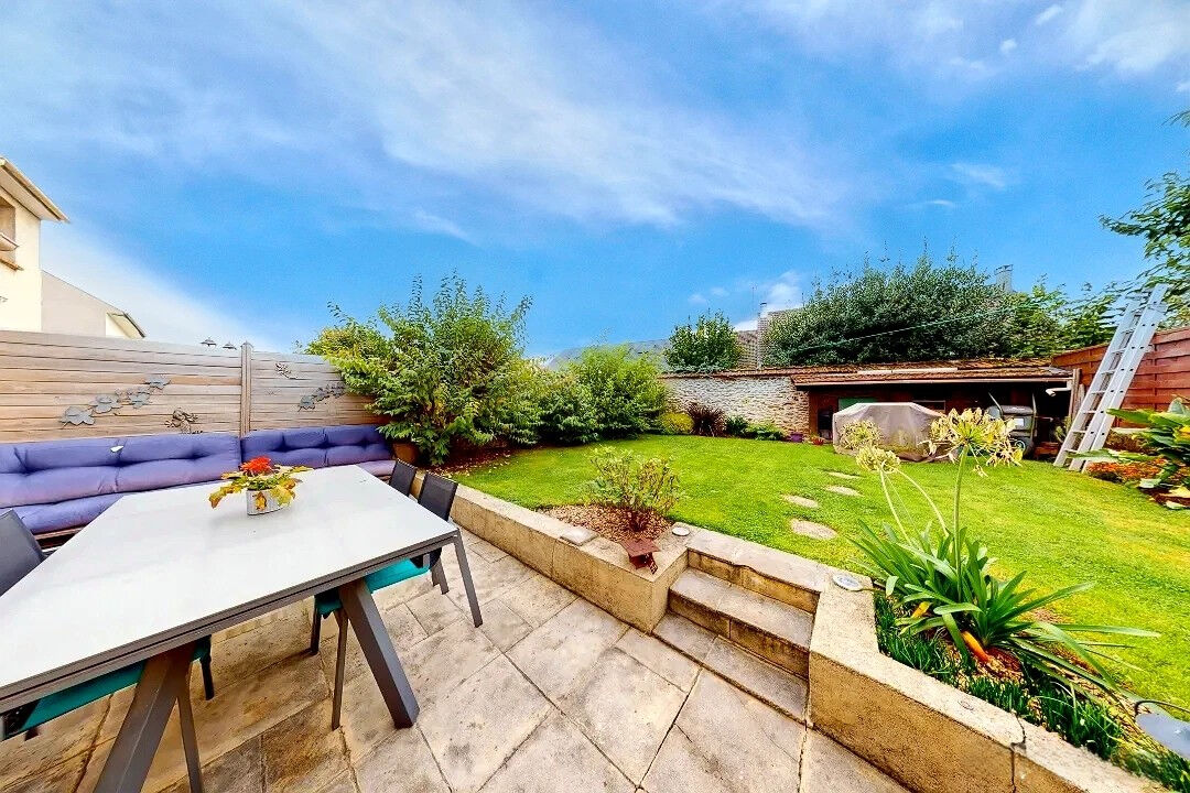 Maison OZOIR LA FERRIERE (77330) 5 pièces 101.00 m²