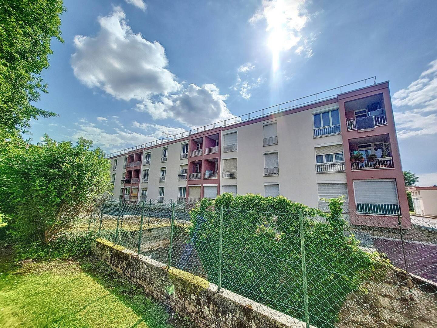 Appartement ROISSY EN BRIE (77680) 4 pièces 71.00 m²