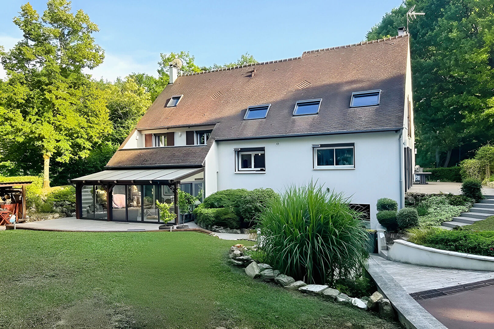 Maison LAGNY SUR MARNE (77400) 8 pièces 260.00 m²