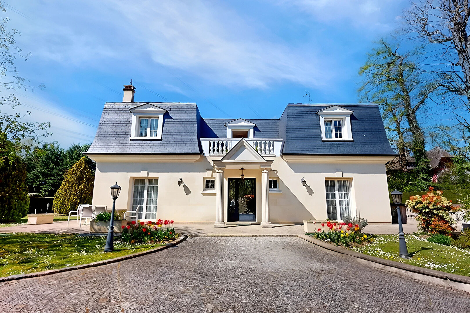 Maison LAGNY SUR MARNE (77400) 5 pièces 240.00 m²